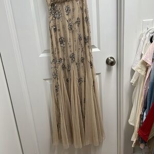 Elegant One-Shoulder Beige Evening Dress